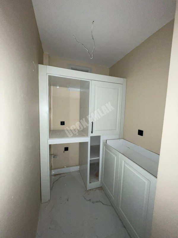 AFYON ÜÇOK EMLAKTAN GÜVENEVLER MAH SATILIK 4+1 SIFIR ULTRA LÜX DAİRELER 