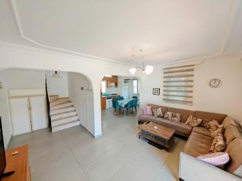 Yeşilkent'te Satılık Müstakil Villa