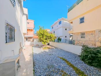 Yeşilkent'te Satılık Müstakil Villa