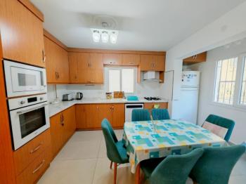 Yeşilkent'te Satılık Müstakil Villa