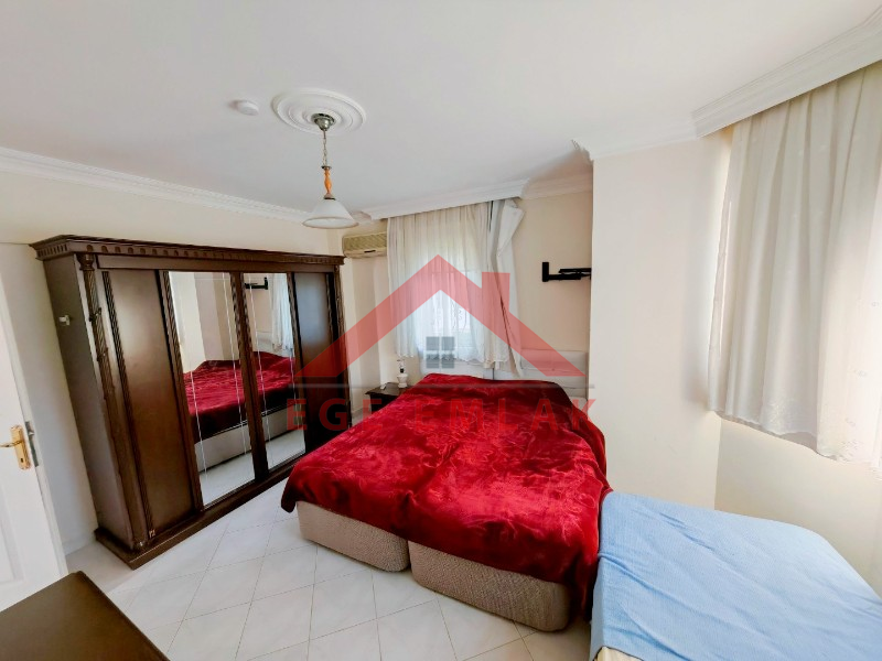 Yeşilkent'te Satılık Müstakil Villa