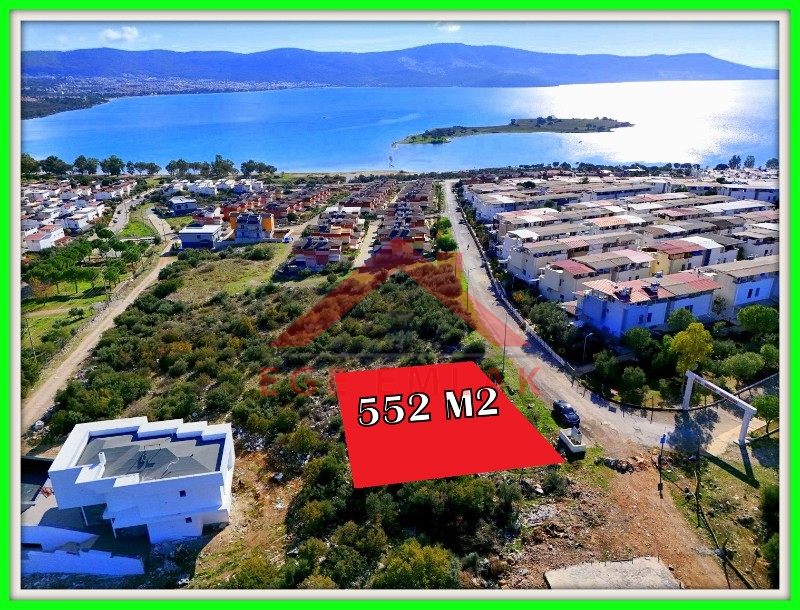 Akbük’te Satılık Deniz Manzaralı 552 m² Arsa