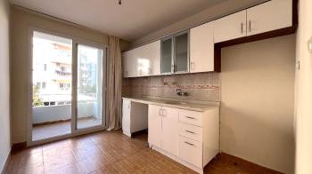 Elmas’tan Atatürk’te Site İçi Bağımsız Mutfak Ara Kat 3+1