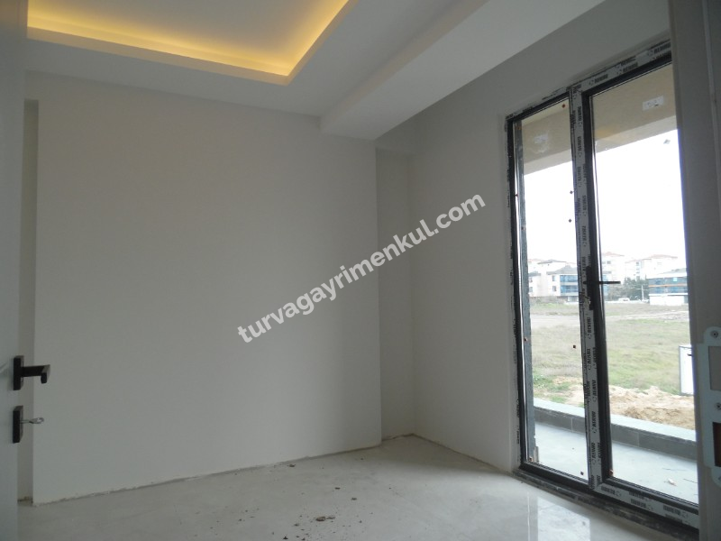 ÇORLUDA TURNALAR YAPI GARANTİSİ İLE SATILIK 1+1 DAİRELER 