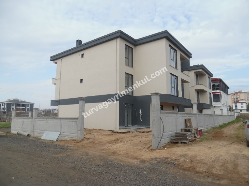 ÇORLUDA TURNALAR YAPI GARANTİSİ İLE SATILIK 1+1 DAİRELER 