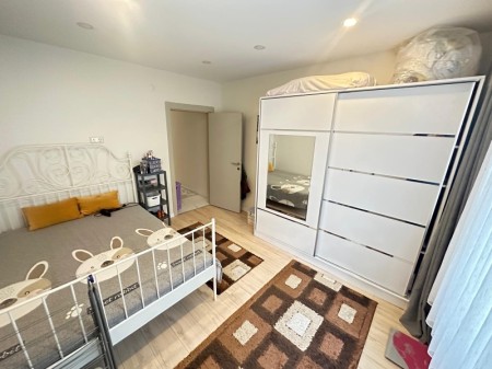 Akşemsettin'de Otoparklı Yeni Bina'da 2+1 Kiralık Daire