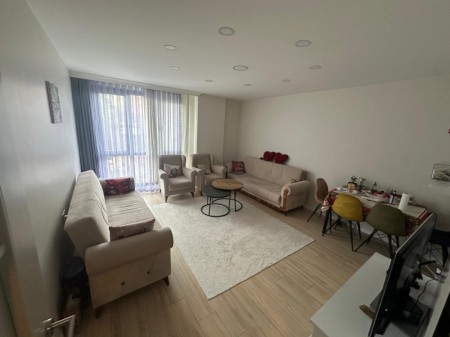 Akşemsettin'de Otoparklı Yeni Bina'da 2+1 Kiralık Daire