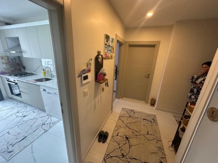 Akşemsettin'de Otoparklı Yeni Bina'da 2+1 Kiralık Daire