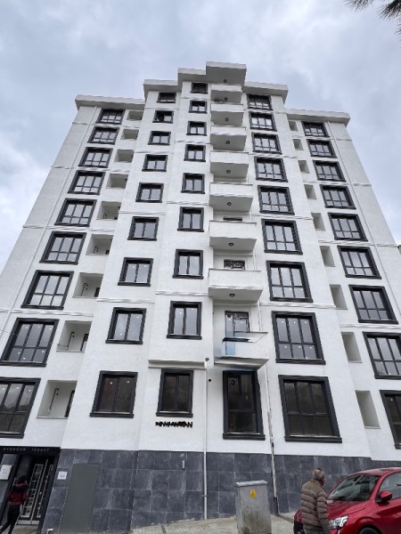 Akşemsettin'de Otoparklı 2+1 Balkonlu Satılık Daire