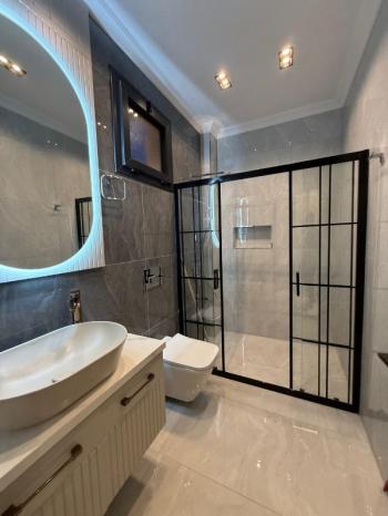 Didim Efeler Mahallesinde Satılık 4+1 Tam Müstakil Villa