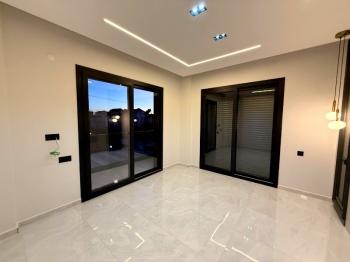 Didim Efeler Mahallesinde Satılık 4+1 Tam Müstakil Villa