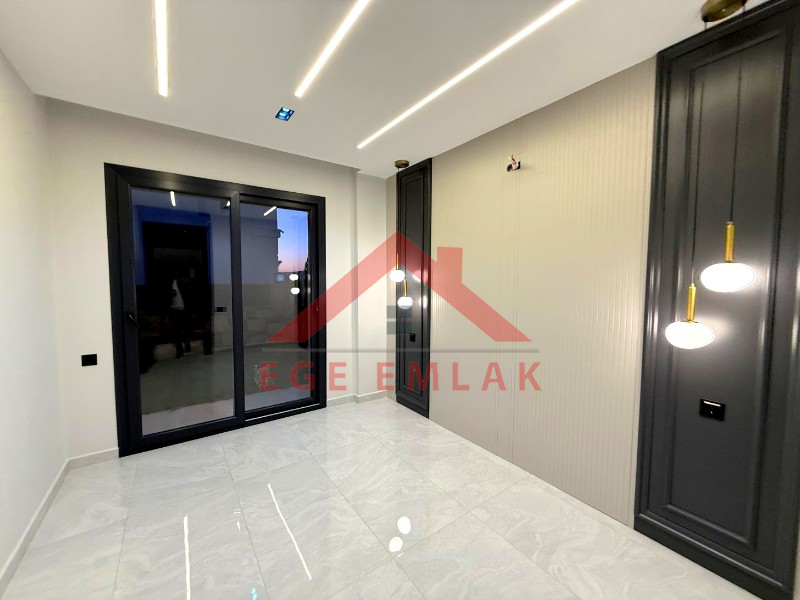 Didim Efeler Mahallesinde Satılık 4+1 Tam Müstakil Villa