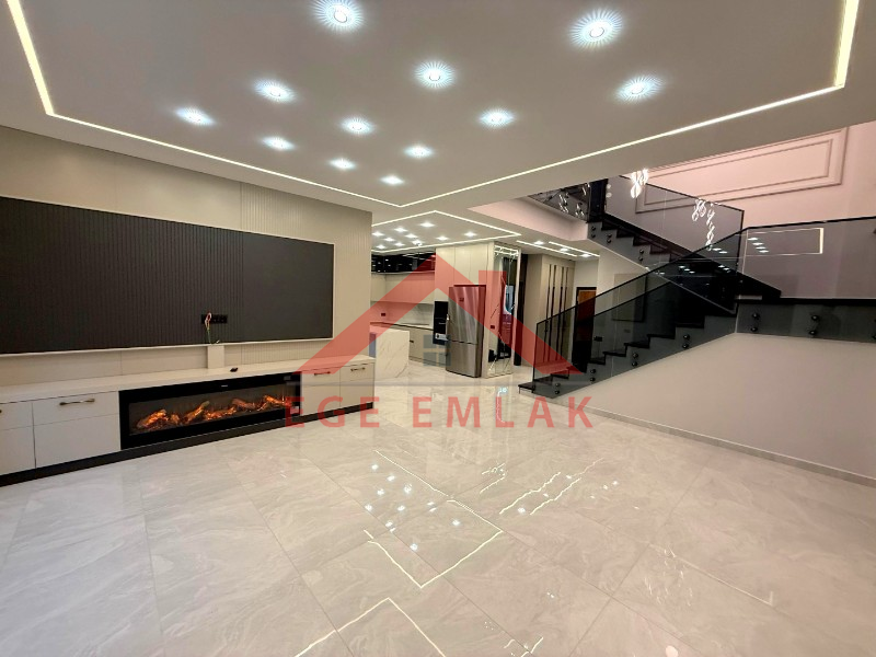 Didim Efeler Mahallesinde Satılık 4+1 Tam Müstakil Villa