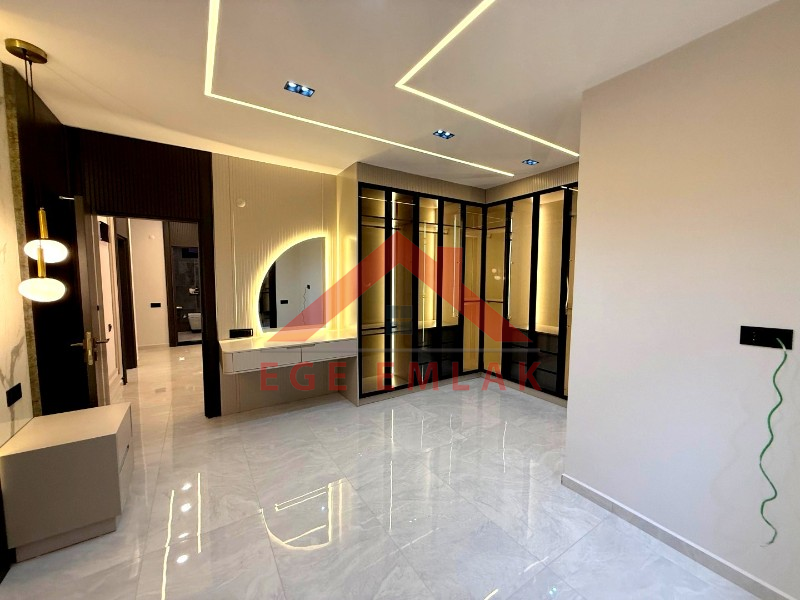 Didim Efeler Mahallesinde Satılık 4+1 Tam Müstakil Villa