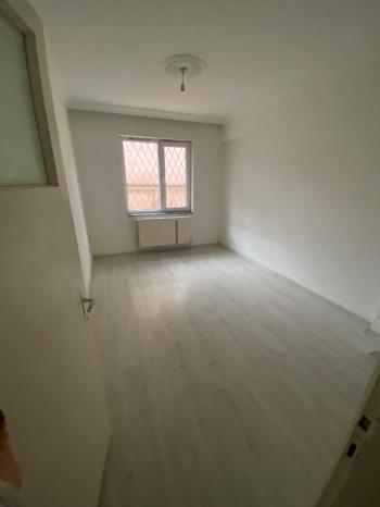 GÜVENAY - ÇORUM GÜLABİBEY MAH. ATA CADDESİ ÜZERİ 2+1 SATILIK DAİRE