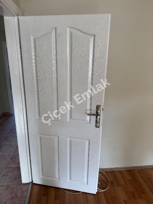 Yeşilpınar Vialand Avm Yanı 2+1 & 1.Kat Balkonlu Kiralık Daire