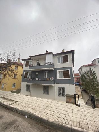 GÜVENAY - ÇORUM GÜLABİBEY MAH. KAPAKLI 2+1 SATILIK DAİRE