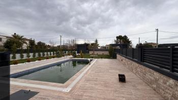 Yeniçiftlik Satılık Ultra Lüks Villa | 4+1 | 600 m² Arsa | Havuzlu Geniş Odalı