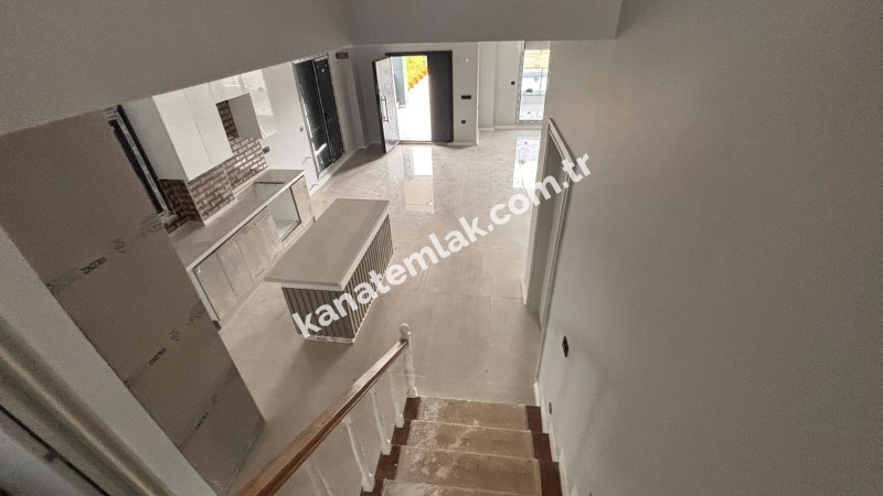 Yeniçiftlik Satılık Ultra Lüks Villa | 4+1 | 600 m² Arsa | Havuzlu Geniş Odalı