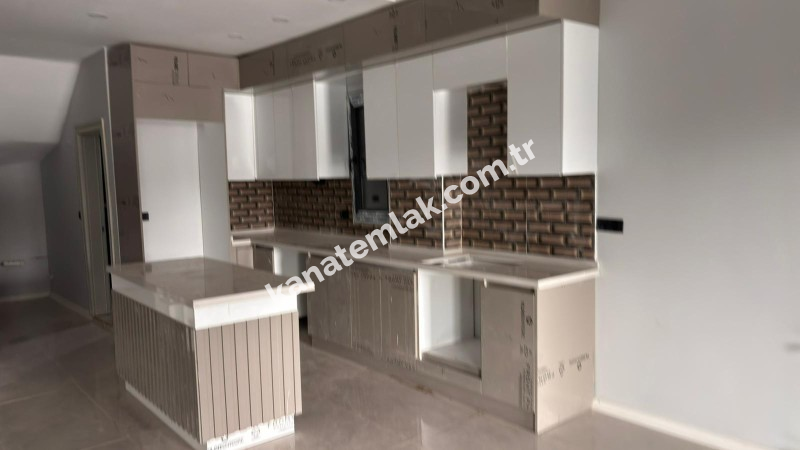 Yeniçiftlik Satılık Ultra Lüks Villa | 4+1 | 600 m² Arsa | Havuzlu Geniş Odalı