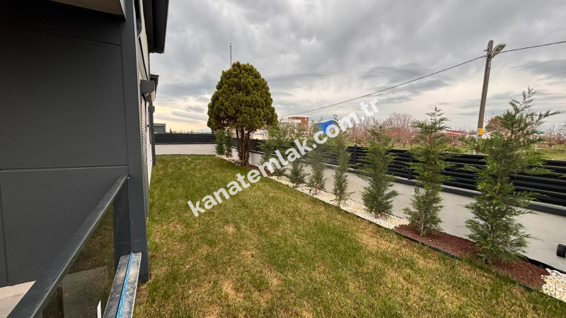 Yeniçiftlik Satılık Ultra Lüks Villa | 4+1 | 600 m² Arsa | Havuzlu Geniş Odalı