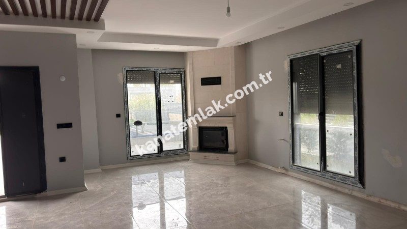 Yeniçiftlik Satılık Ultra Lüks Villa | 4+1 | 600 m² Arsa | Havuzlu Geniş Odalı