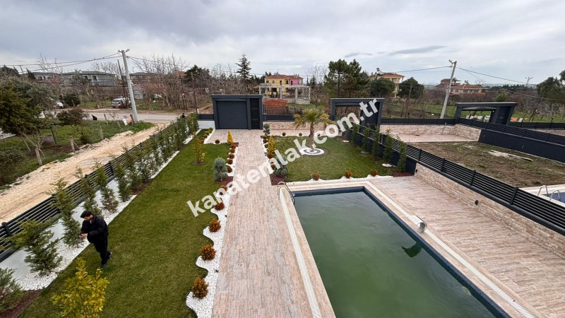 Yeniçiftlik Satılık Ultra Lüks Villa | 4+1 | 600 m² Arsa | Havuzlu Geniş Odalı