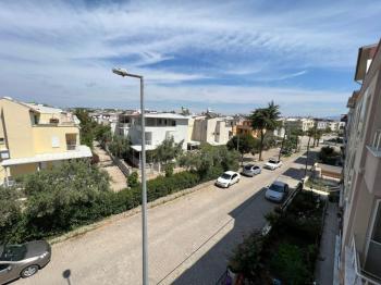 CUMHURİYET MAHALLESİ’NDE ÖN CEPHE, GENİŞ VE KULLANIŞLI 3+1 DUBLEKS DAİRE