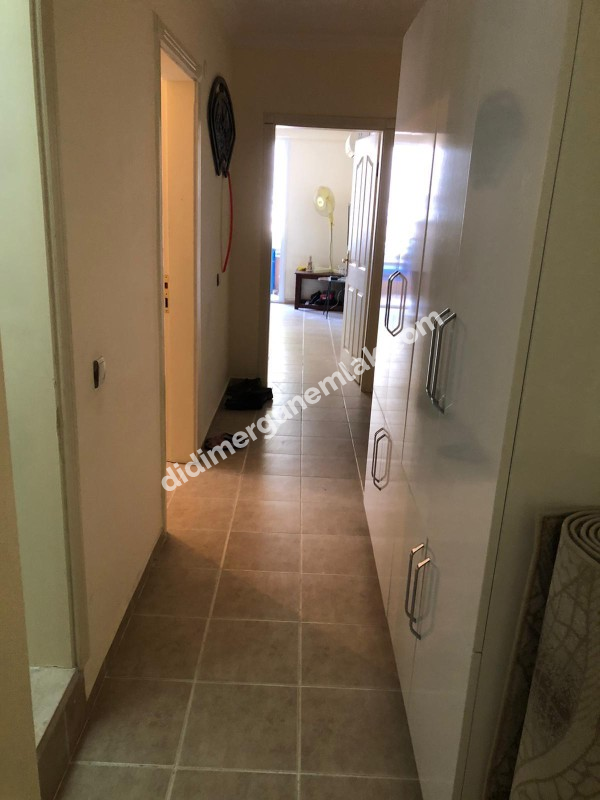  ALTINKUM MAHALLESİ’NDE DENİZE 50 METRE! BALKONDAN DENİZ MANZARALI 2+1 SATILIK DAİRE 