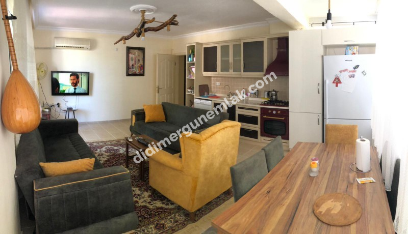  ALTINKUM MAHALLESİ’NDE DENİZE 50 METRE! BALKONDAN DENİZ MANZARALI 2+1 SATILIK DAİRE 