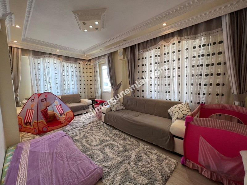 CUMHURİYET MAHALLESİ’NDE ÖN CEPHE, GENİŞ VE KULLANIŞLI 3+1 DUBLEKS DAİRE