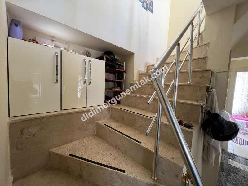 CUMHURİYET MAHALLESİ’NDE ÖN CEPHE, GENİŞ VE KULLANIŞLI 3+1 DUBLEKS DAİRE