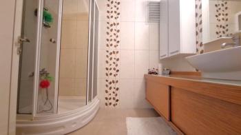 Elmas’tan Akdeniz Mah. Merkezi Konumda Doğalgazlı Ara Kat 3+1