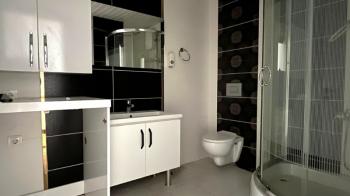 Elmas’tan Akdeniz Mah.’de Deniz Manzaralı Bağımsız 3+1