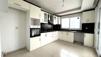 Elmas’tan Akdeniz Mah.’de Deniz Manzaralı Bağımsız 3+1