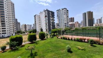 Elmas’tan Akdeniz Mah.’de Deniz Manzaralı Bağımsız 3+1