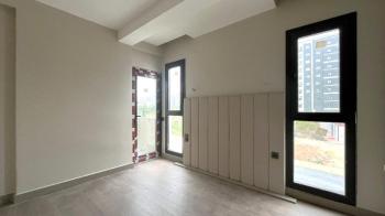 Elmas’tan 75.Yıl Mah.’de Site İçinde Yatırımlık Sıfır 1+1