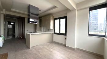 Elmas’tan 75.Yıl Mah.’de Site İçinde Yatırımlık Sıfır 1+1