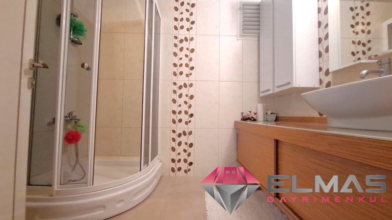 Elmas’tan Akdeniz Mah. Merkezi Konumda Doğalgazlı Ara Kat 3+1