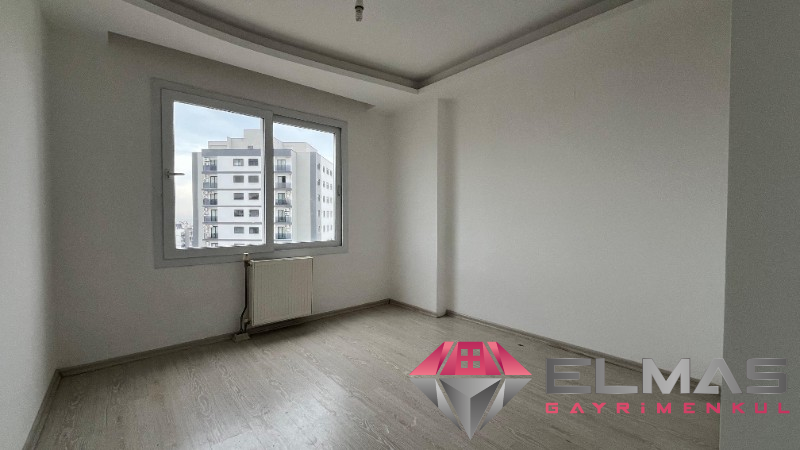 Elmas’tan Akdeniz Mah.’de Deniz Manzaralı Bağımsız 3+1