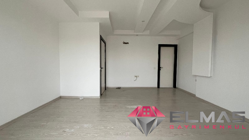 Elmas’tan Akdeniz Mah.’de Deniz Manzaralı Bağımsız 3+1