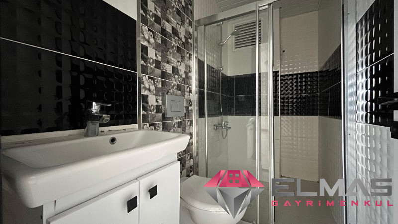 Elmas’tan Akdeniz Mah.’de Deniz Manzaralı Bağımsız 3+1