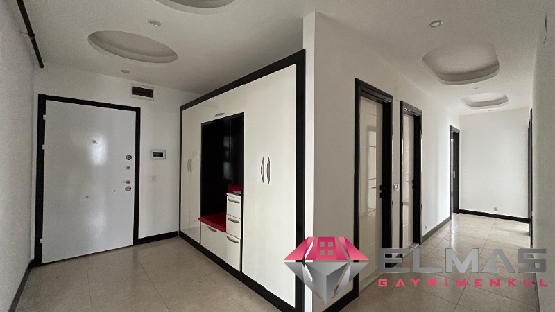 Elmas’tan Akdeniz Mah.’de Deniz Manzaralı Bağımsız 3+1