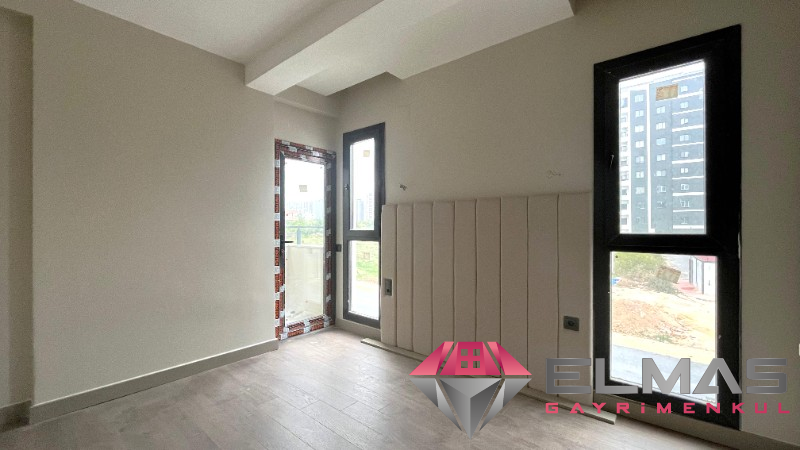 Elmas’tan 75.Yıl Mah.’de Site İçinde Yatırımlık Sıfır 1+1