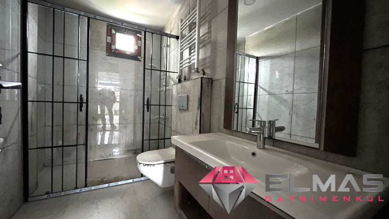 Elmas’tan 75.Yıl Mah.’de Site İçinde Yatırımlık Sıfır 1+1