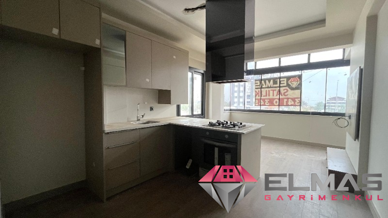 Elmas’tan 75.Yıl Mah.’de Site İçinde Yatırımlık Sıfır 1+1