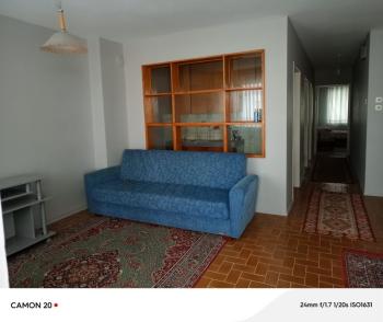 MUDANYA GÜZELYALI YALI'DA, SAHİLE YAKIN MERKEZİ NOKTADA DENİZ GÖRÜR MOBİLYALI KİRALIK 2+1 KİRALIK DAİRE