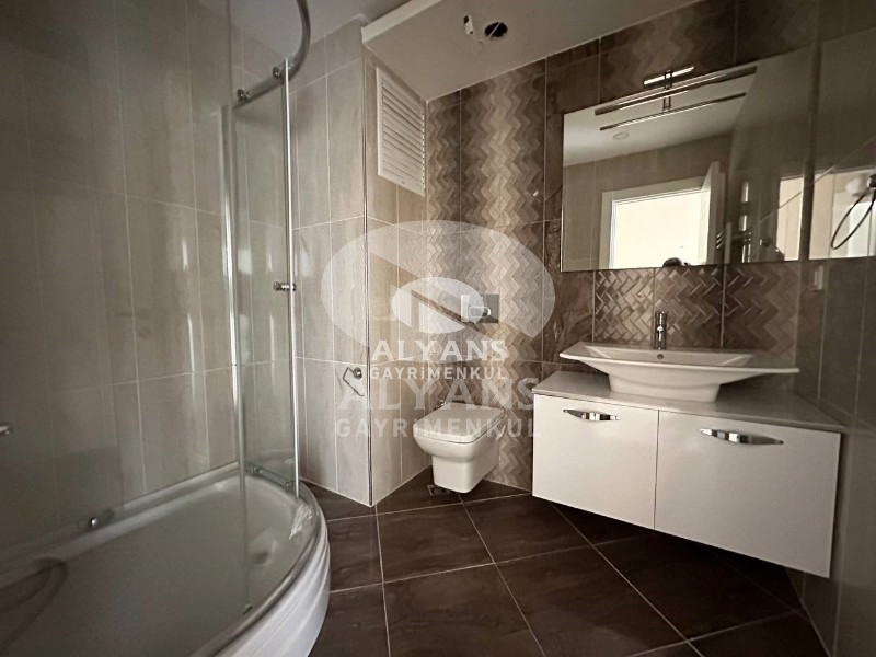 ALYANS'TAN TOROSLAR'IN EN GÖZDE SEMTİNDE SİTE İÇİ LÜKS GENİŞ 4+1