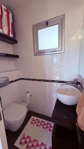 Lefkoşa Ortaköy Bölgesinde Satılık Full Eşyalı 3+1 Türk Koçanlı Daire 