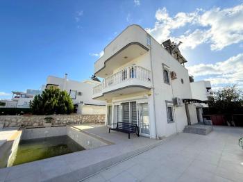 Didim Yeşilkent’te Satılık Eşyalı Villa 4+1 Villa
